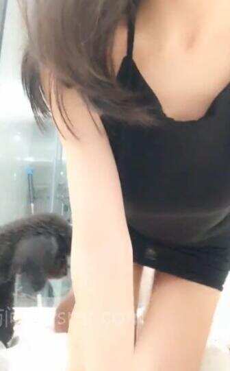 美女主播卖骚泰迪都受不了