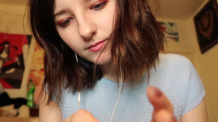 AftynRose ASMR Lap Ear Cleaning