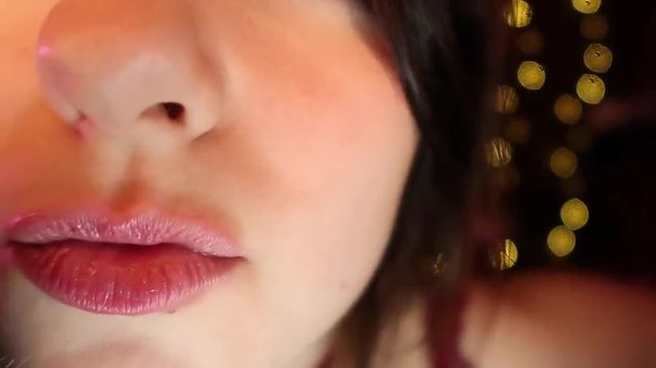 AftynRose ASMR Before bed kisses